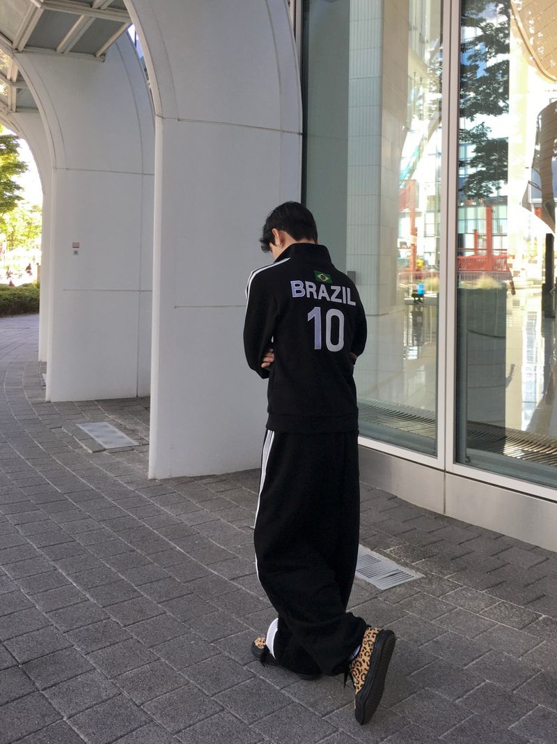 Noir Brazil Track Line Zip-Up 3C