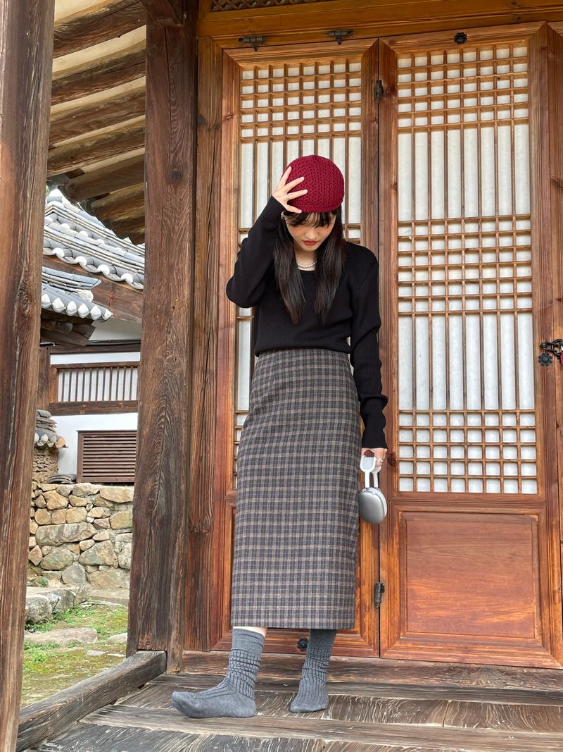 Tilda pleated U-neck Knit