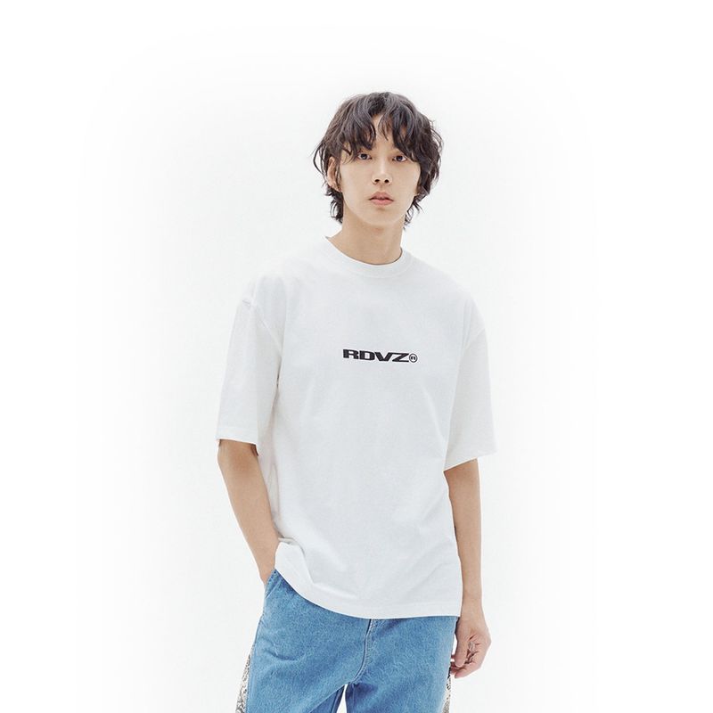 RDVZ（ランデブー）の「グリッターロゴTシャツ（トップス）」
