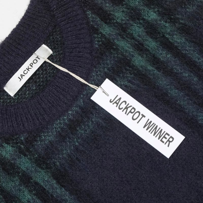 maranda check loosefit knit