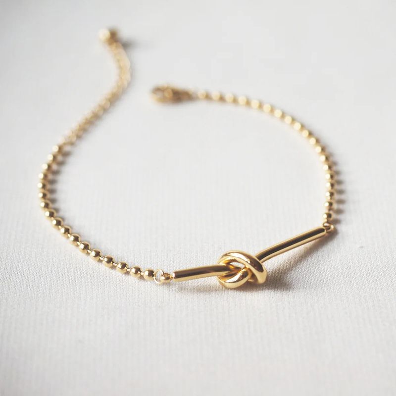 éclater（エクラテ）の「Knotted Rope Bracelet（Accessories）」