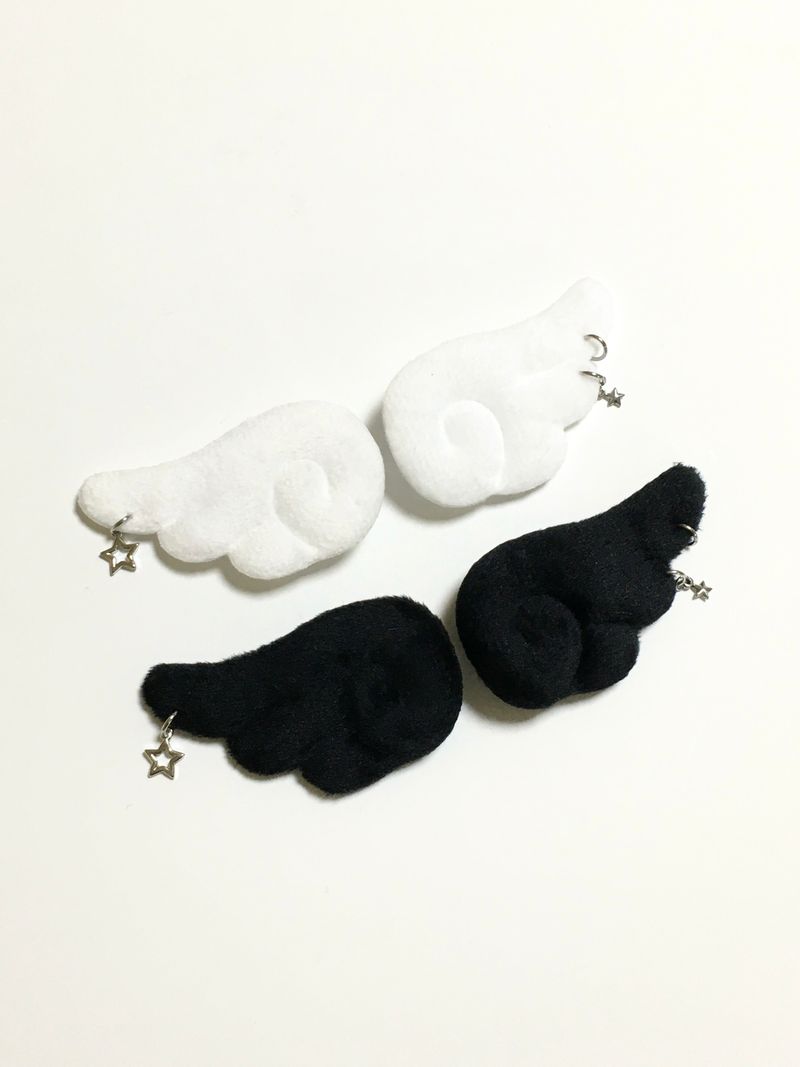 Angel wings (hairpin & badge)