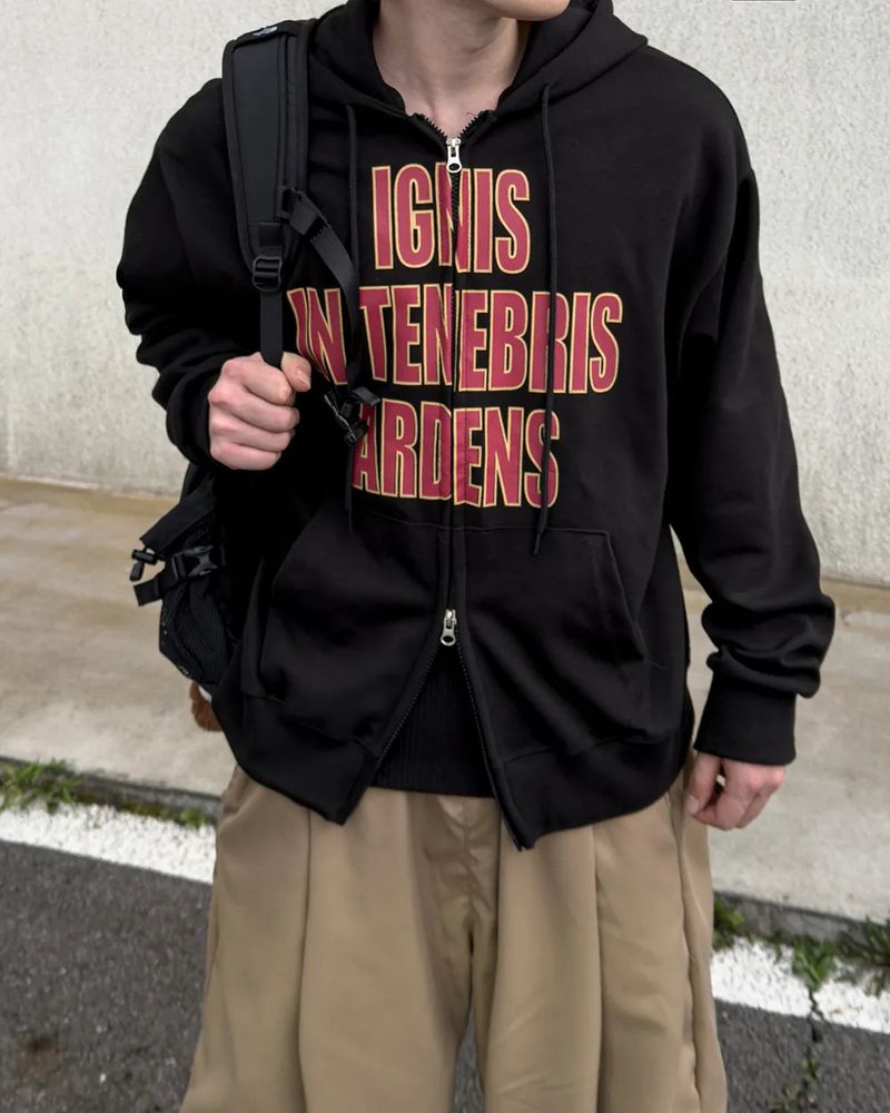 Ignel Lettering Crop Hoodie Zip-Up