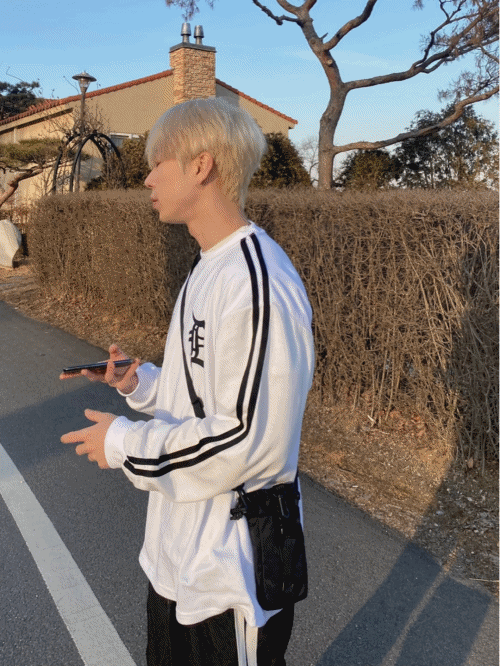 UNAIDUN(アネイダン)の「D8 Tape Long sleeve(Tops)」
