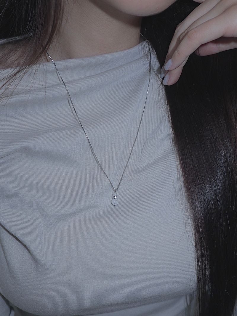 crack crystal drop necklace