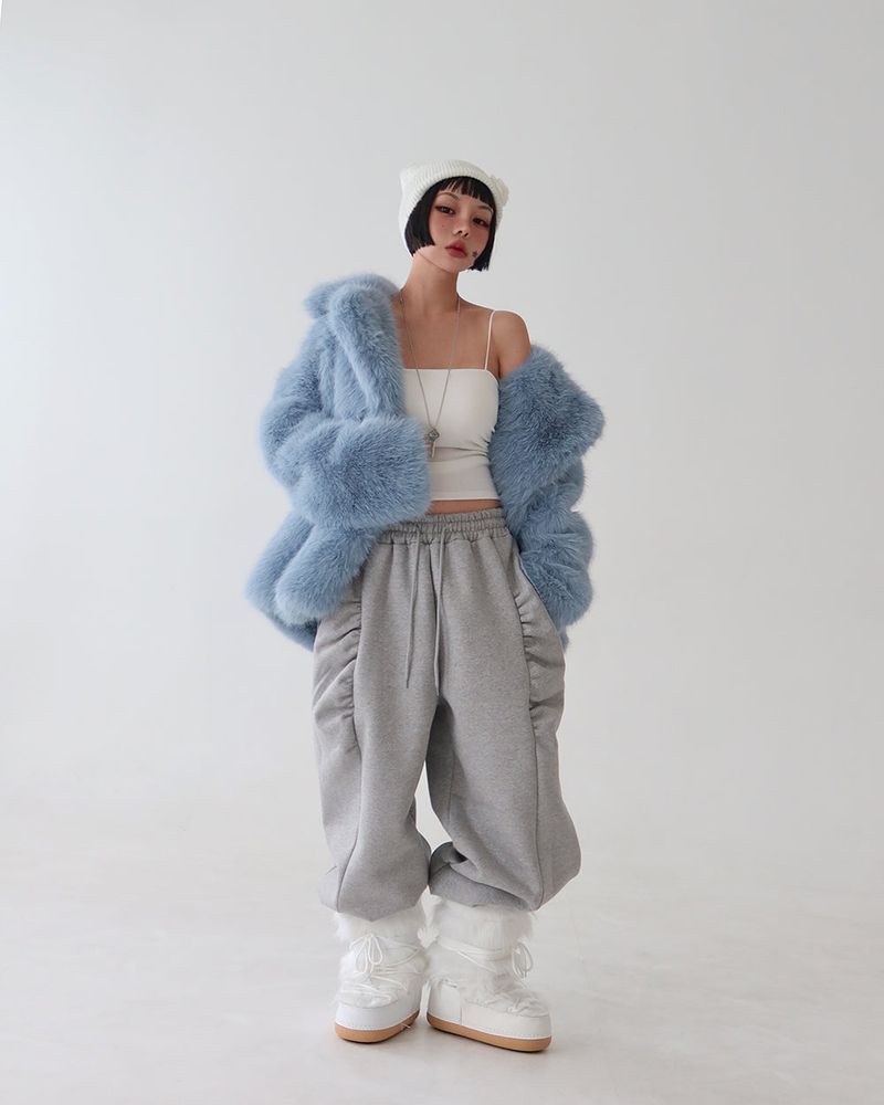 Pastel collar fake fur jacket