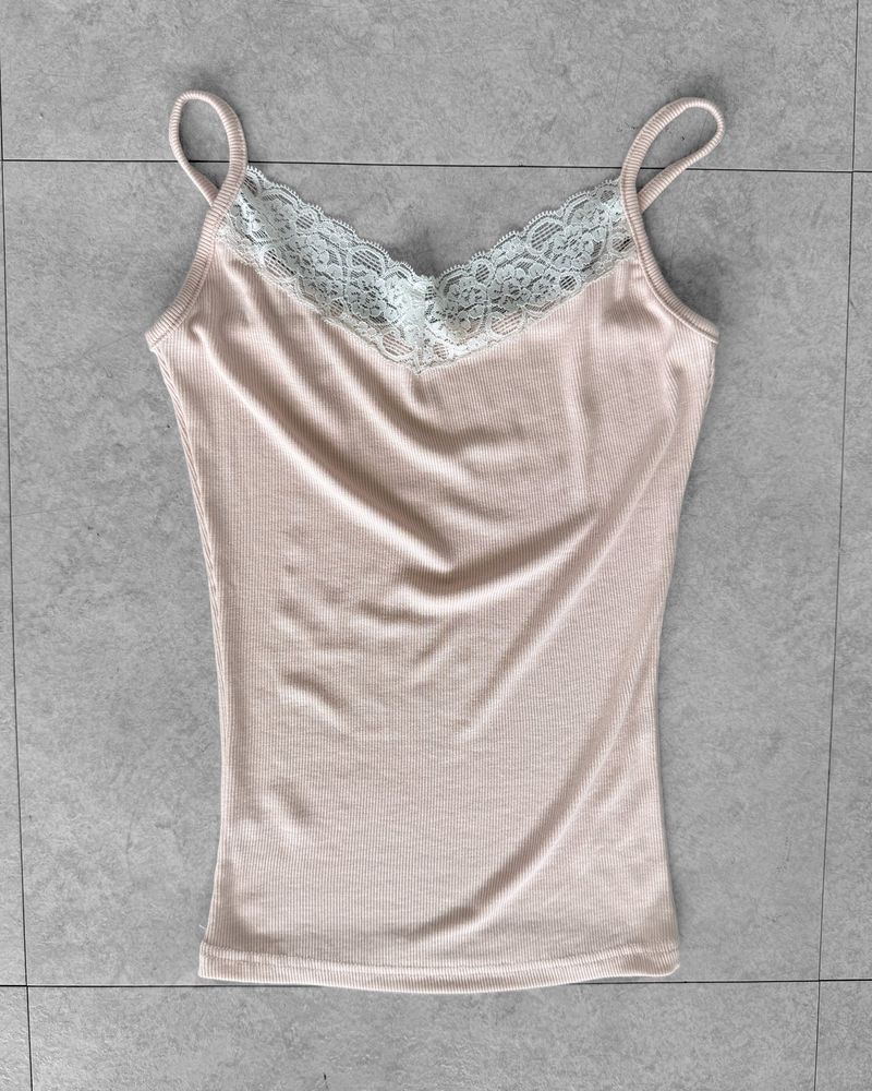 MORE LACE STRAP CAMI