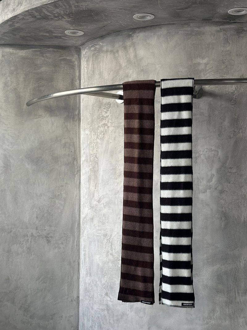 Petit striped scarf muffler