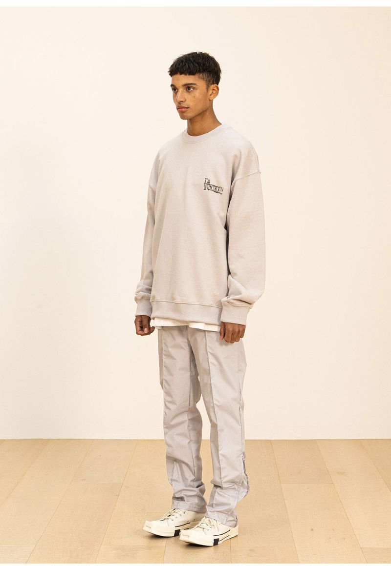 INVINCIBLE OVERSIZED SWEAT SHIRTS