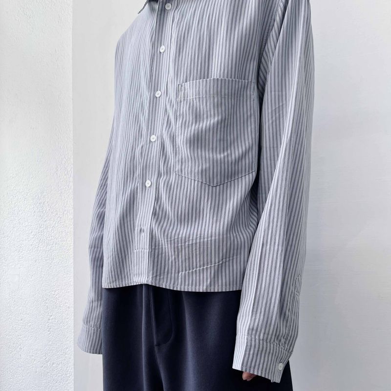 Sharp Silhouette Striped Wide Shirt