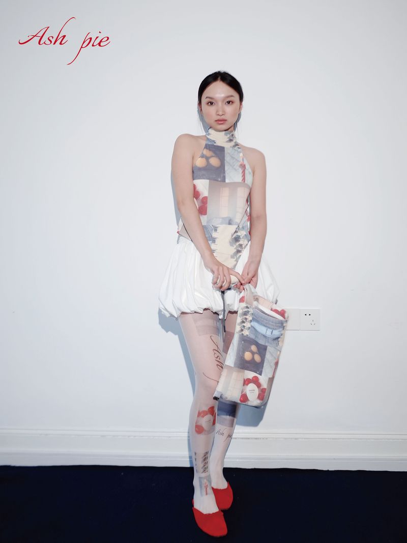 Printed backless jumpsuit