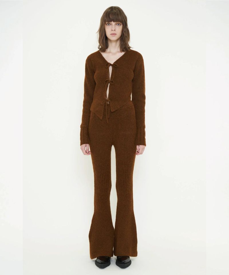 VIAVANDA（ヴィアヴァンダ）の「COLOR KNIT FLARE PANTS（Pants）」