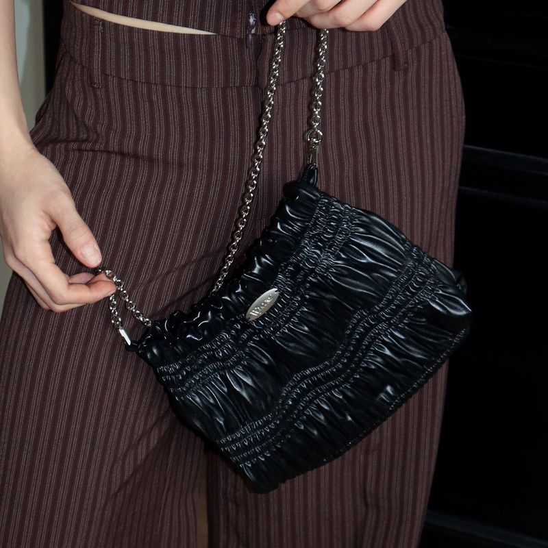 welcometoccc（ウェルカムシーシーシー）の「WittyPlie More Bag  +Silver Strap（Bags）」