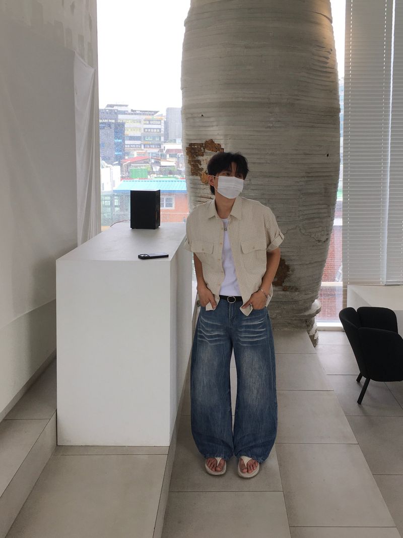 Bleached Crack Wide Denim Pants (Light Blue)