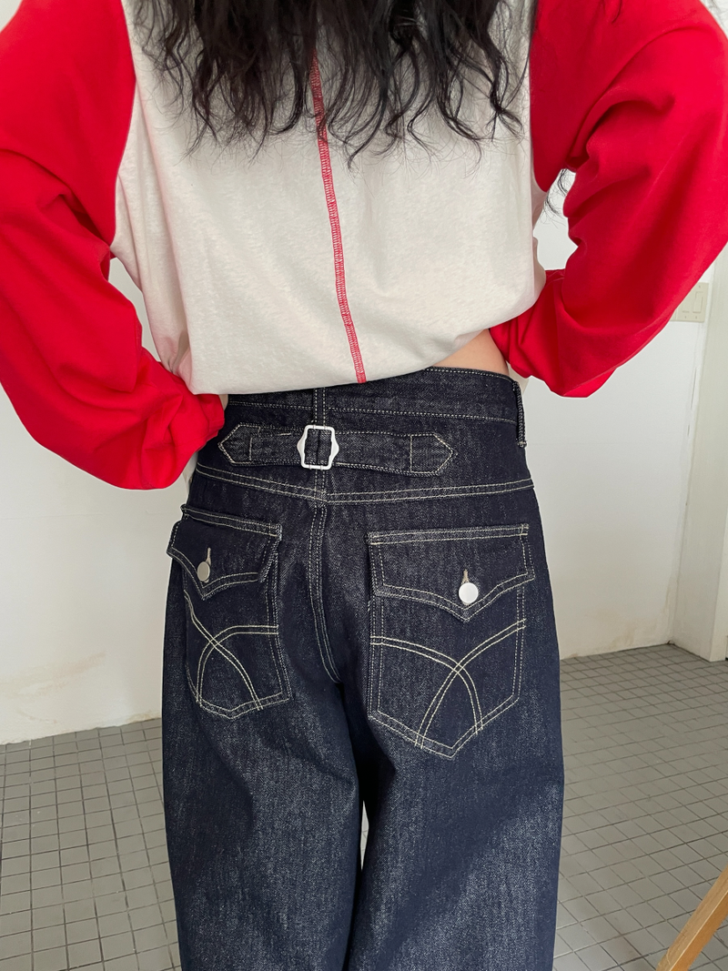 line raglan T
