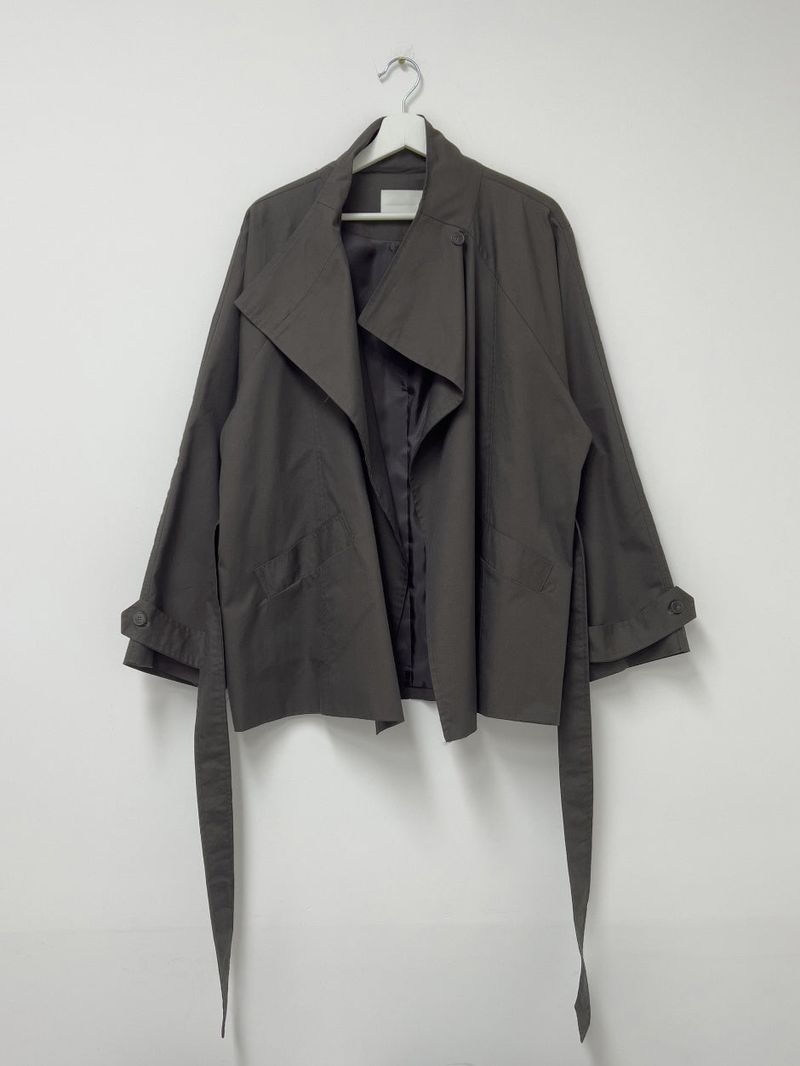 High-neck belted half trench coat
