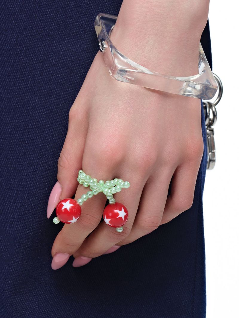 BOLD CHEERY RING