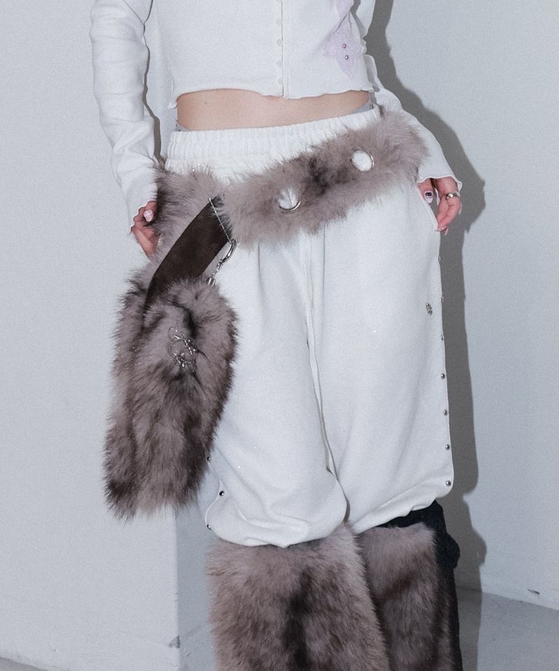 chubby fur tail keyring - beige