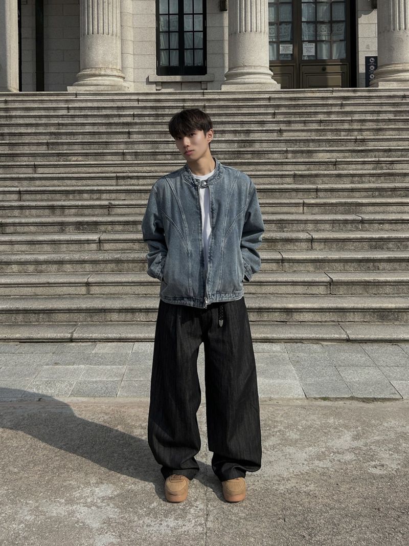 DEVIVE DEEP ONE TUCK WIDE DENIM