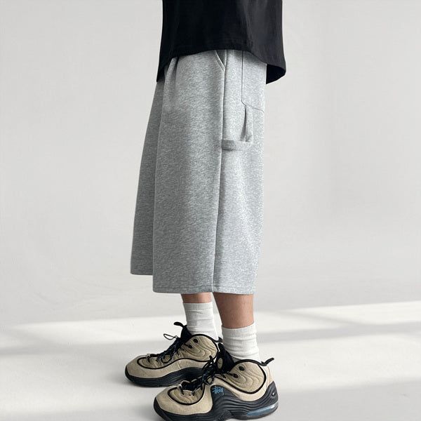 voarc（ボアク）の「EM Pintuck Carpenter Pocket Sweat Bermuda Pants (3 colors)（Pants）」
