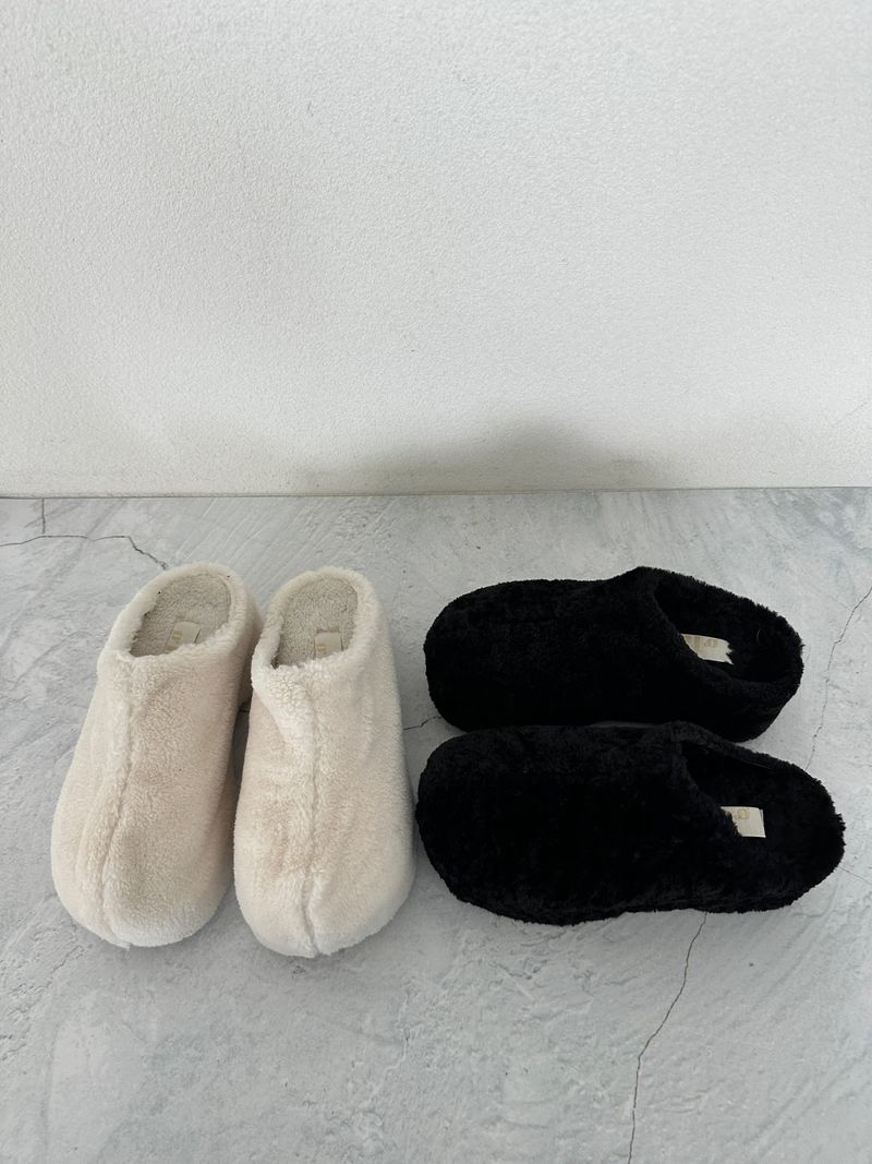 curly hoofed clogging slippers