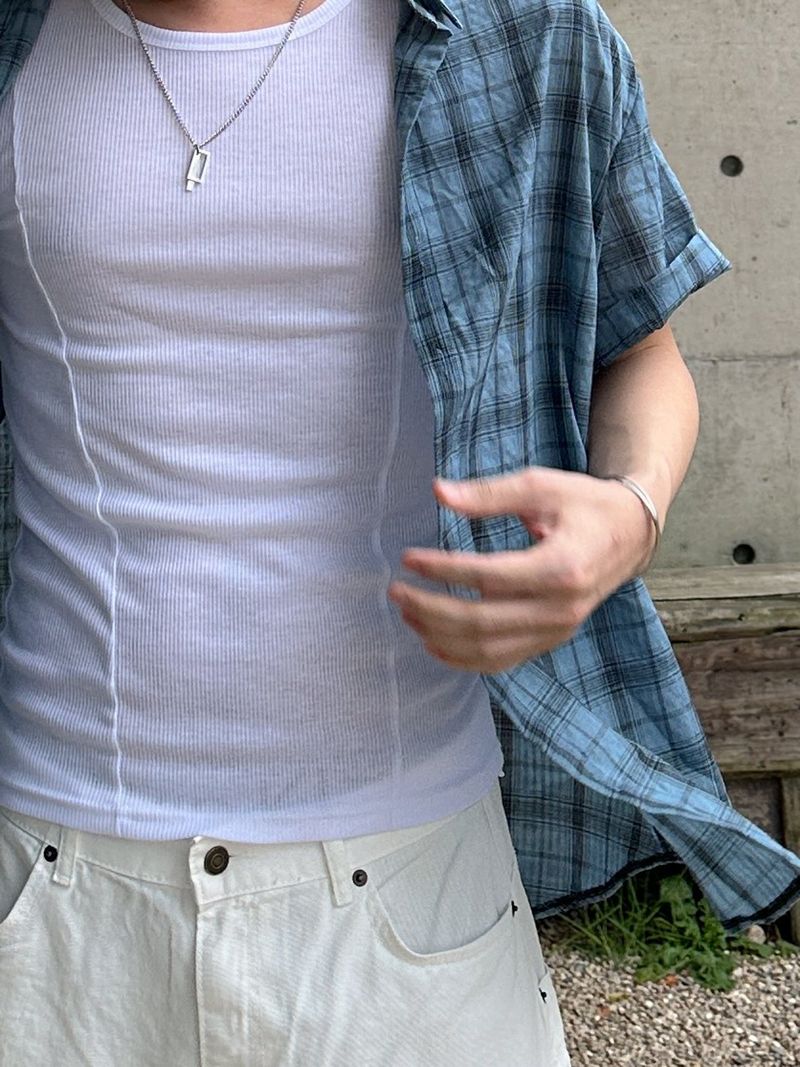 Cuting Cotton Sleeveless