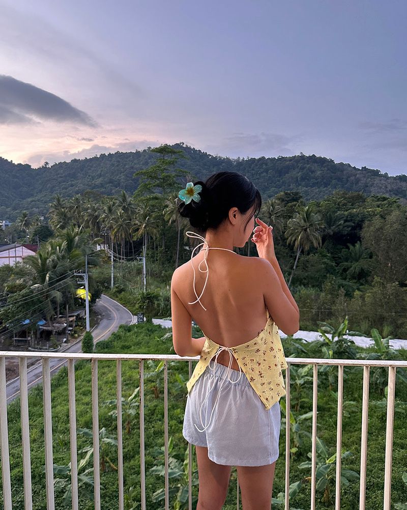 Delight-J（ディライトジェイ）の「Flower Backless Bustier Blouse（Tops）」