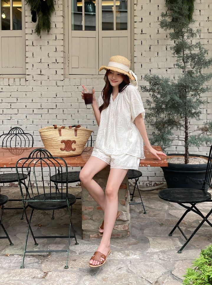Eyelet Punching Blouse Banding Shorts Set