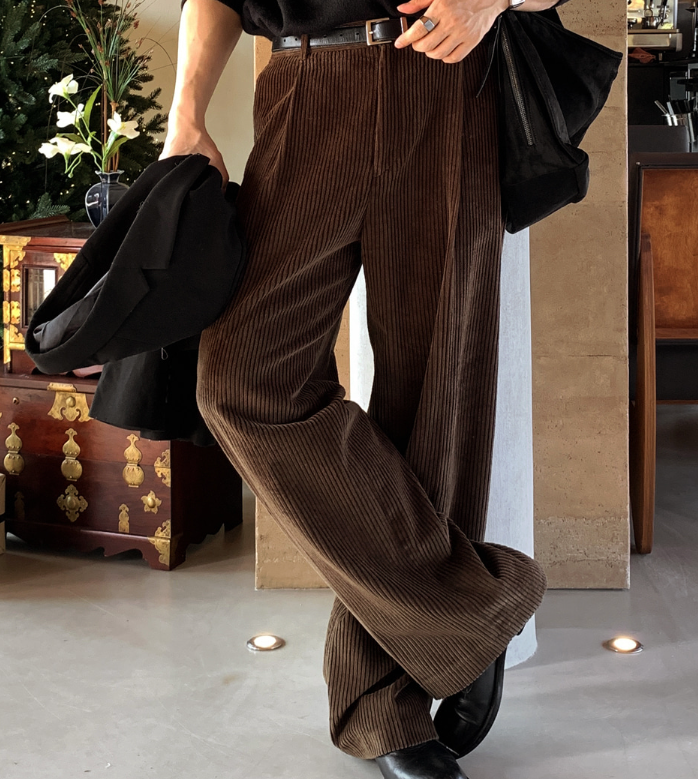 Defaced Late Back Banding Corduroy Wide Pants