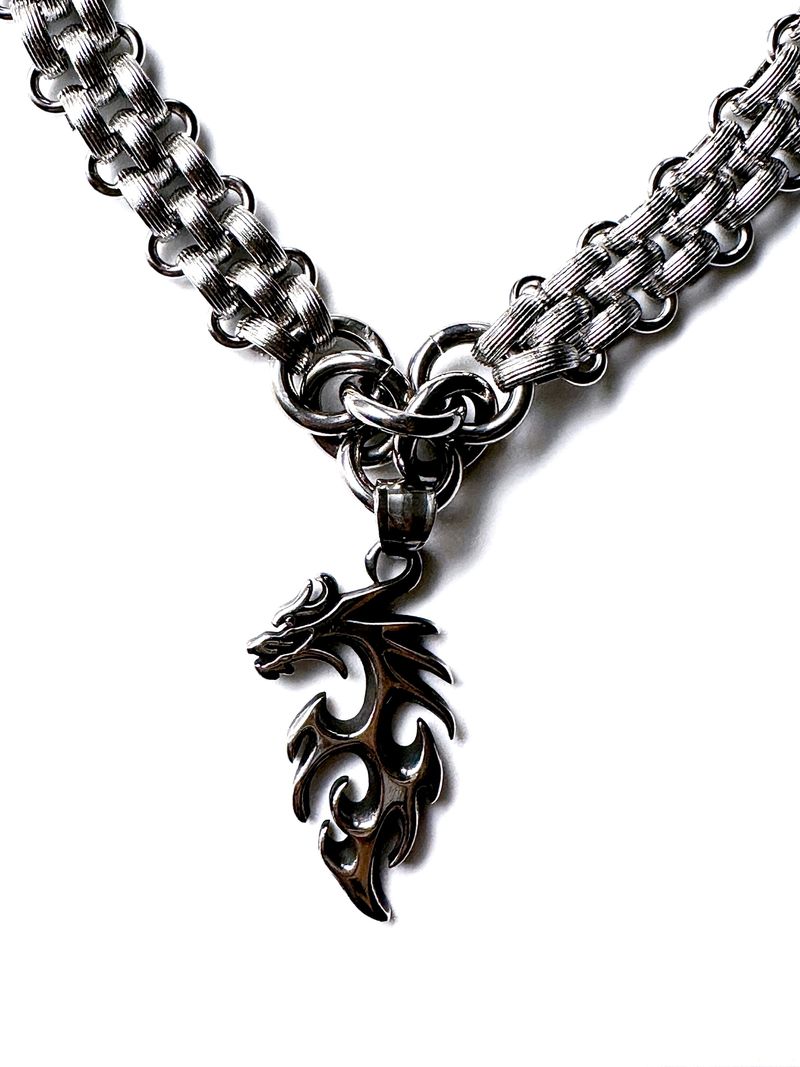  Dragon Cheker Necklace