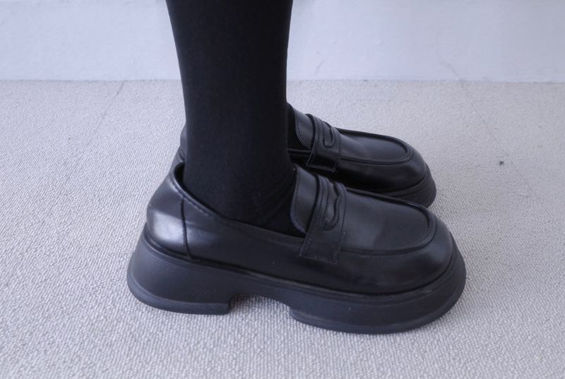 Preppy platform loafer