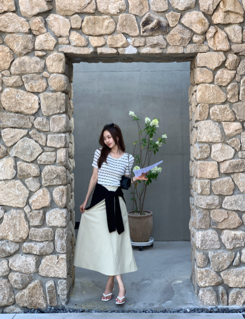 Loop Slim Striped Short Sleeve Knit / 1 colors