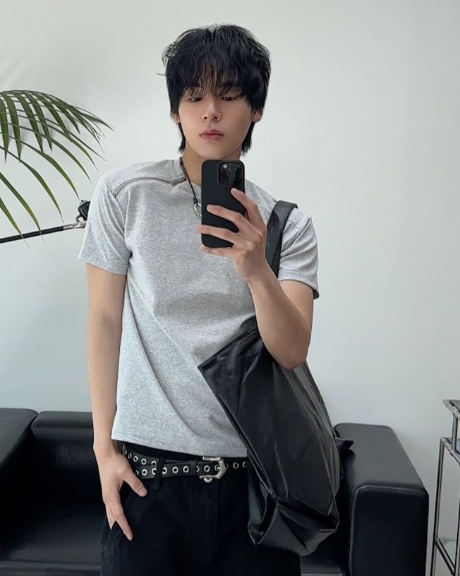 SATIIIZ（サティーズ）の「Cor zipper slim short-sleeve tee（Tops）」