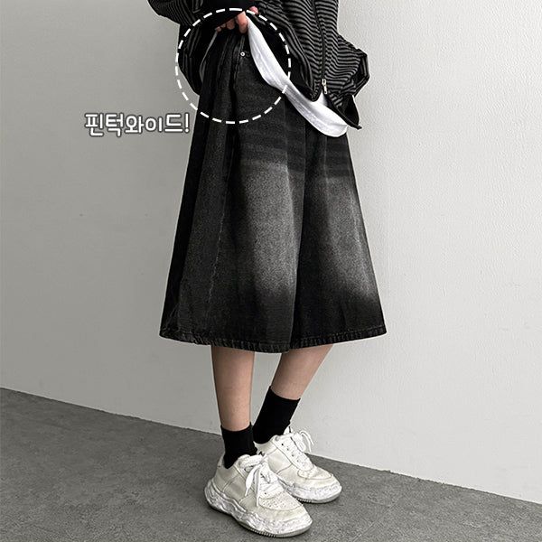 hijjoo（ハイチュー）の「A.D washing side pintuck over wide denim shorts（Pants）」