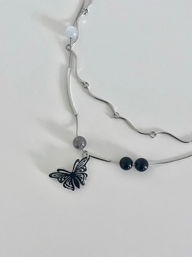 Mariposa necklace