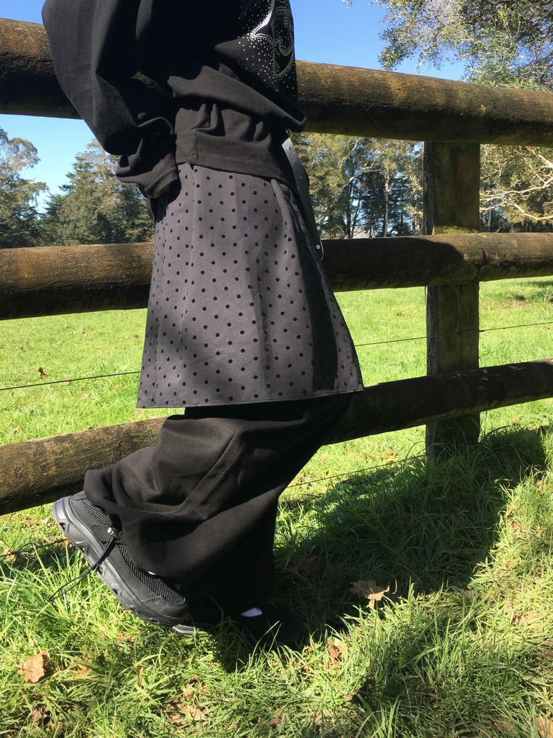 Hotfix Dolphin Loose Long Sleeve (2c)