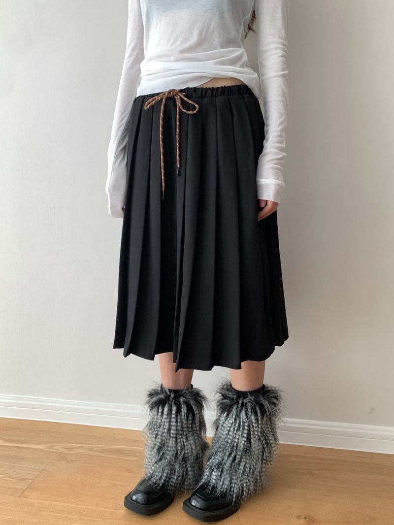 Academy Midi Pleats Banded Waist Skirt