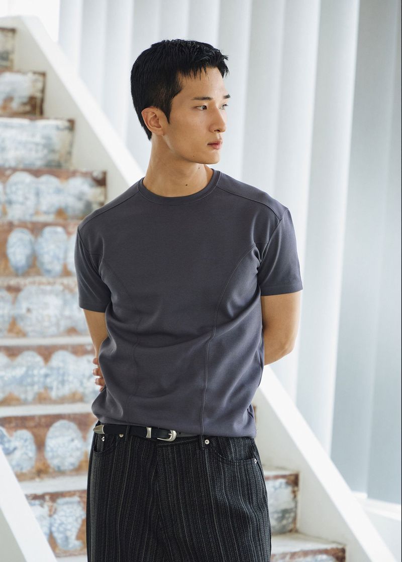 LAURANTSEOUL（ローラントソウル）の「クールカーブハーフTシャツ(Charcoal)（トップス）」
