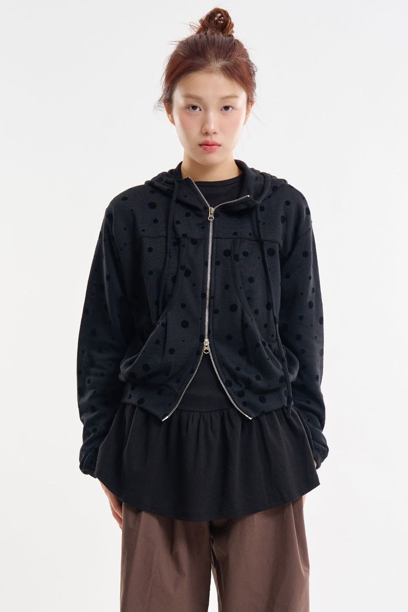 Raucohouse(ラウコハウス)の「Avery dot crop hood zip-up(Tops)」