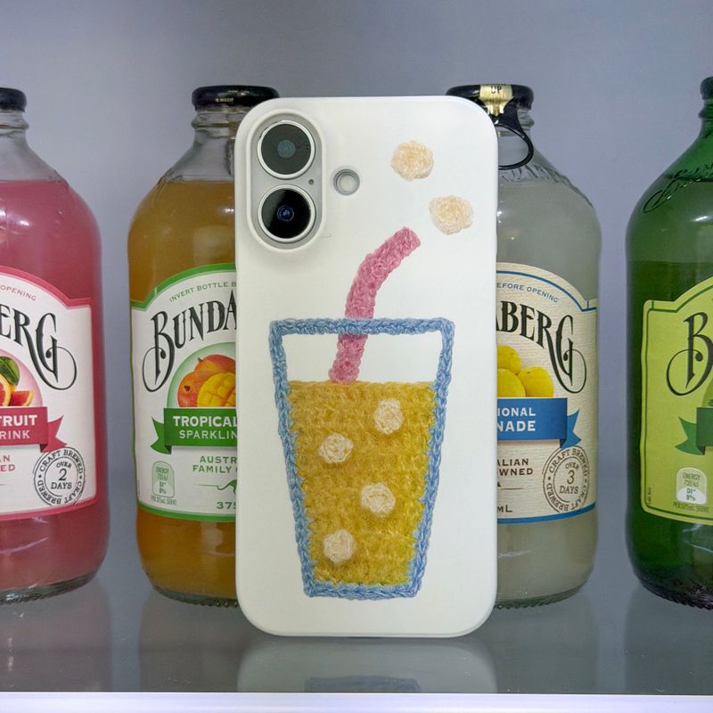 DELPHIN(デルフィン)の「MOHAIRADE HARD CASE _ YELLOW(Smartphone Accessories)」
