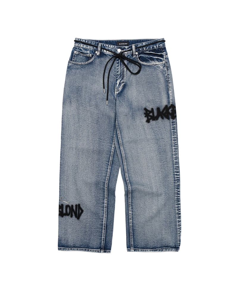 BLACKBLOND（ブラックブロンド）の「BBD グラフィティメタルロゴデニムパンツ (スモークブルー)（パンツ）」