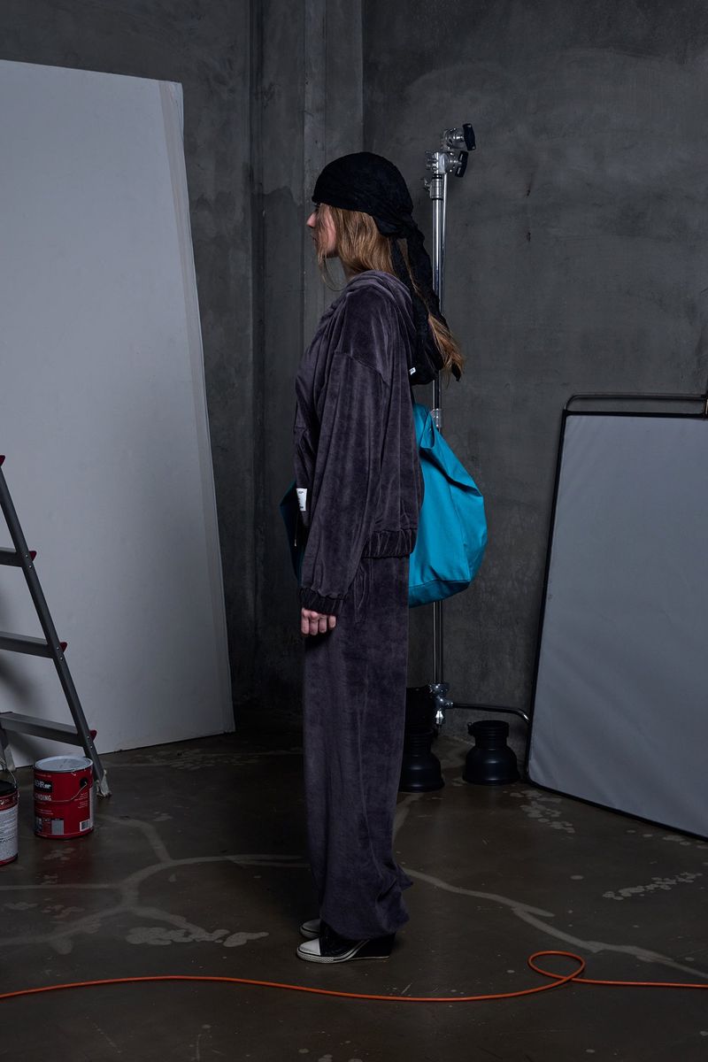 VELOUR PANTS - GRAY 