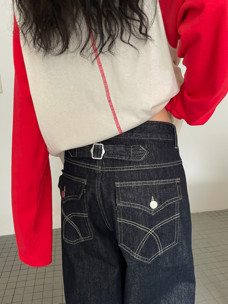line raglan T