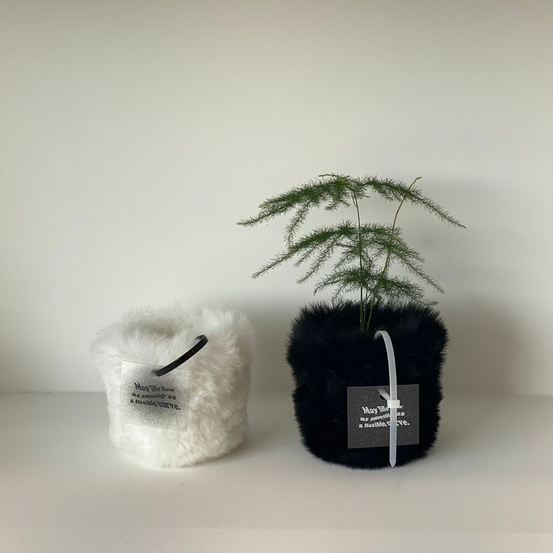 FLUFFY POT (S