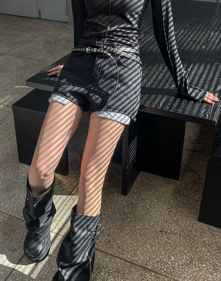 ULAN(ユレン)の「Pocket Point Black Denim Shorts(Pants)」