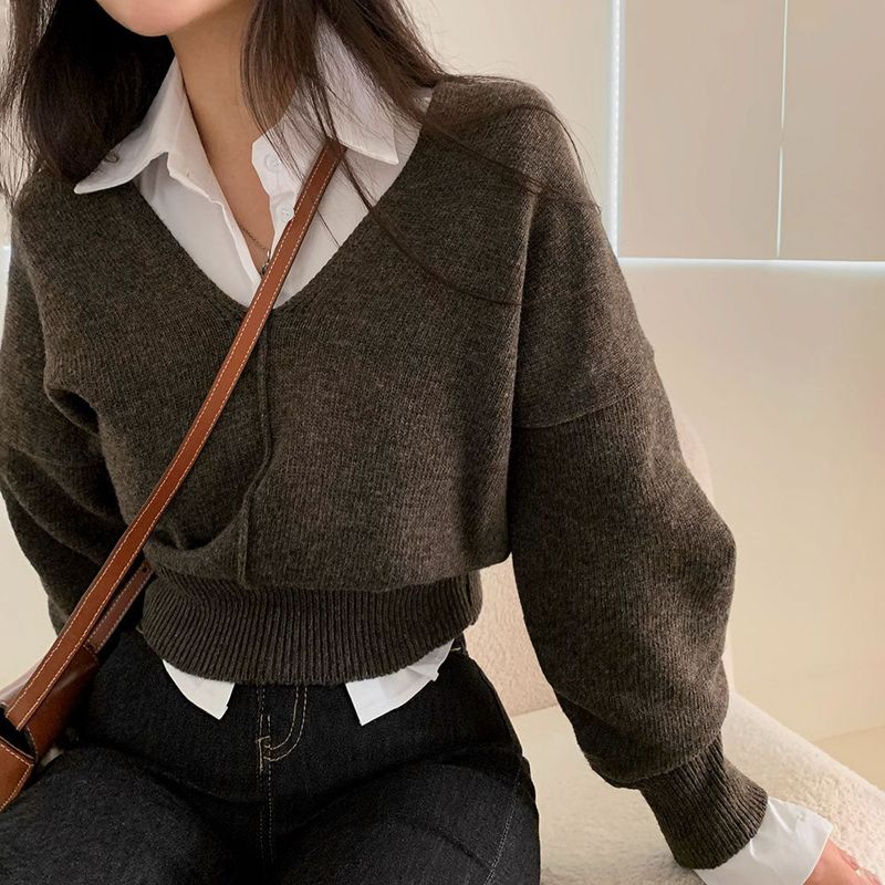 BEIDELLI（ベイデリー）の「ウール10%クラックカットVネックウールニットウェア（トップス）」