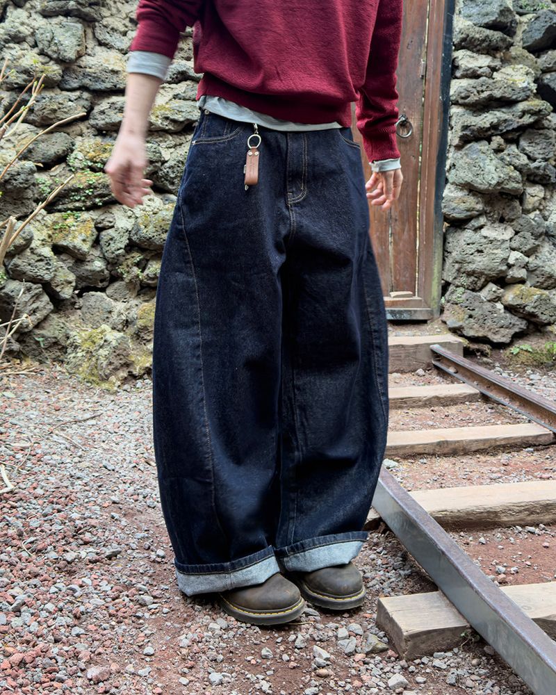 JIIGEUM(ジグム)の「Never Curved Panel Raw Denim(Pants)」