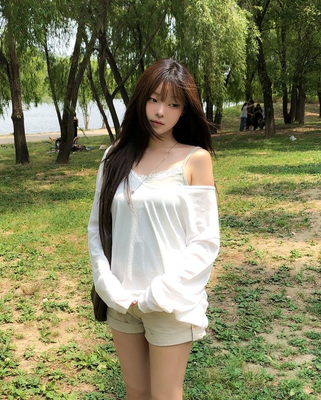 ULAN(ユレン)の「Reason See-through Deep V-Neck Long Sleeve(Tops)」