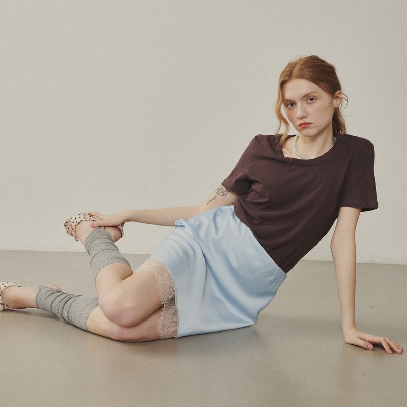 Melrose Essential T-Shirt