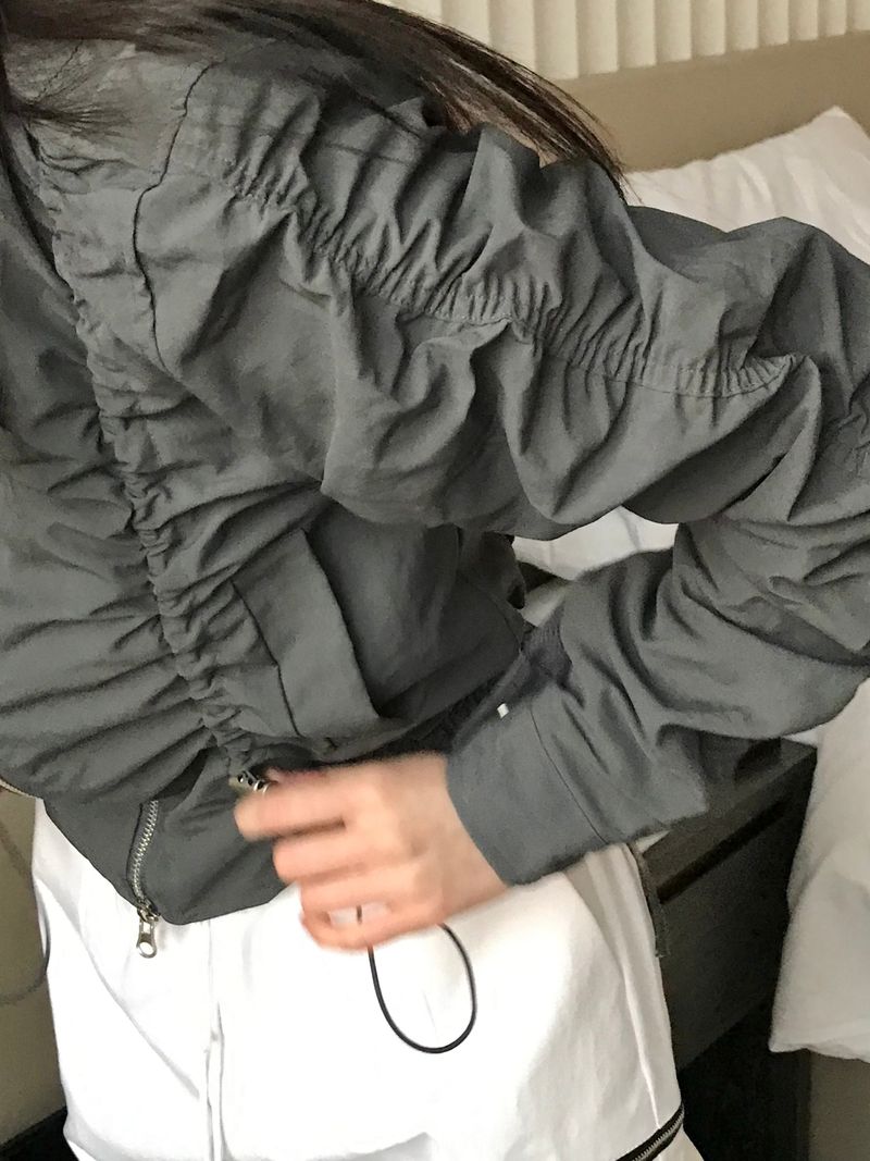 Loner windbreaker